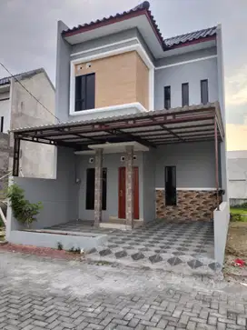 DI JUAL RUMAH DI BARAT SOLO BARU