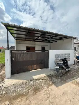 Jual rumah free desain lokasi strategis dekat ke cibaduyut