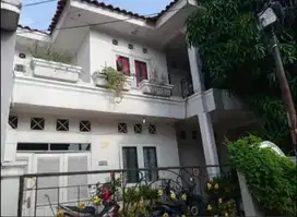 Disewakan rumah cantik di komplek Pertamina Pondok Ranji TangSel