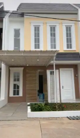 oper kredit 50jta rumah 2 lantai Komplek perum klasika town house