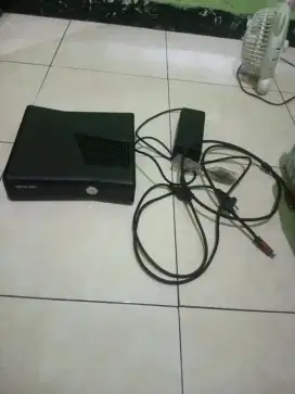 Xbox 360 slim 250GB