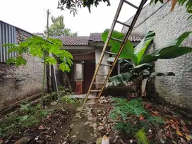 DIJUAL : RUMAH DAN TANAH DI SETU STRATEGIS