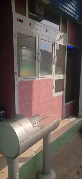 Paket air isi ulang galon