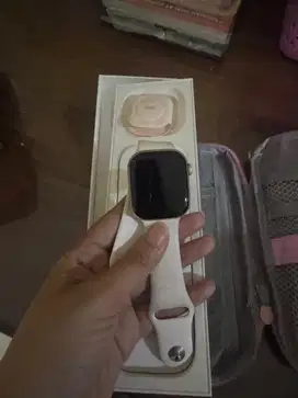 Apple watch 10 42mm Like new