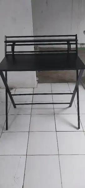 Meja belajar/kerja (tinggal dilipat)