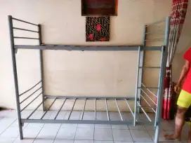 Di jual Tempat Tidur Susun Bekas