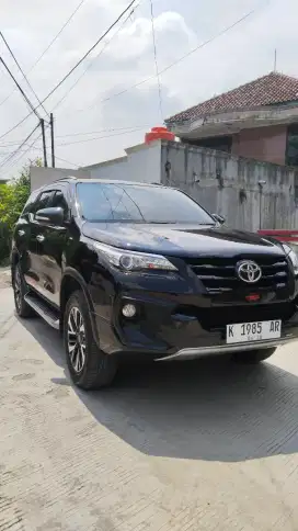 Fortuner trd S 2018 istimewa pajak new