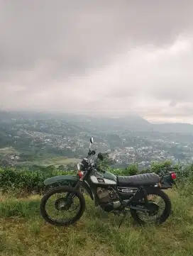 Motor lawas Yamaha DT 100