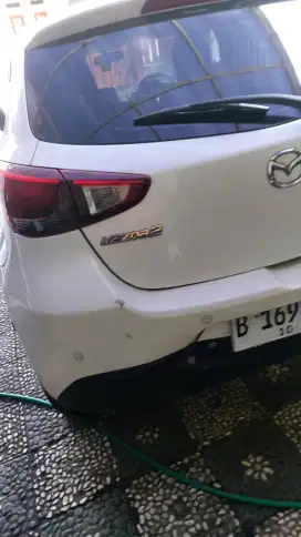 Jual cepat Mazda2 R skyactive