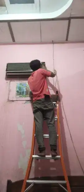 Panggilan jasa AC gk dingin / Isi freon garansi ke rumah