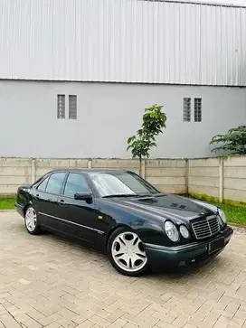 Mercedes-Benz E320 1997 Bensin