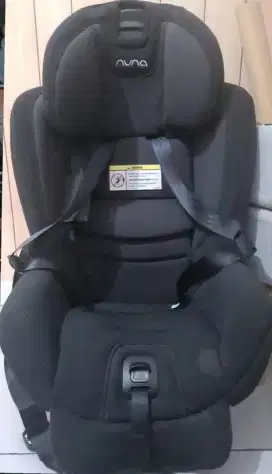 Carseat Nuna Rava second
bisa untuk newborn-25kg