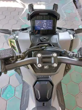 Honda ADV 160 CBS th 2023 warna Hiitam