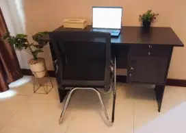 Meja Kerja, Meja Kantor, Meja Komputer + Kursi Kerja Hadap Kaki Besi
