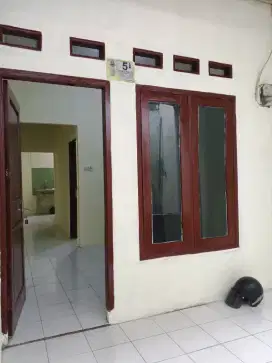 Dikontrakan rumah tinggal