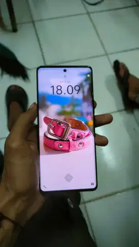 Di jual Hp Vivo V30 5G 8/256 GB