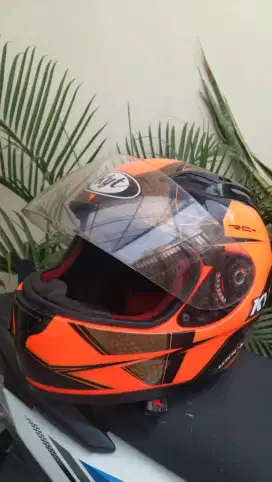 Kyt rc full face mulus pemakaian apik jual BU