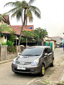 Nissan Grand Livina 2013 Automatic Milik Pribadi Pajak Hidup Panjang