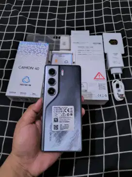 camon 40 8+8/128 like new