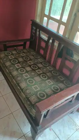 Sofa kayu bekas tapi masih bagus