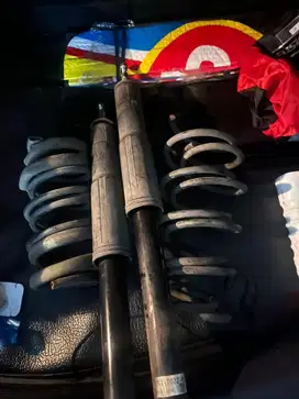 Per Lowering depan-belakang dan shock absorber belakang jazz ge8