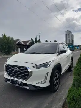 Nissan Magnite 1.0 Turbo Premium 2021 Putih Kredit Dp.18Jt