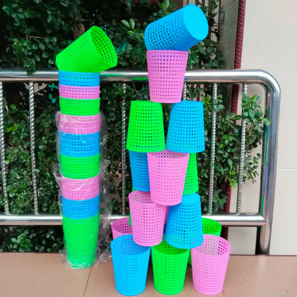 24 Pcs Keranjang Plastik Bulat Warna motif Rotan