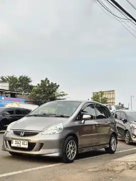 Honda Jazz 1.5 Vtec At Mmc 2007 Abu-abu Metalik Kredit Dp.17Jt