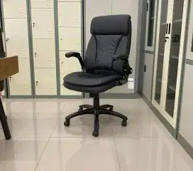 KURSI KANTOR KUAT
