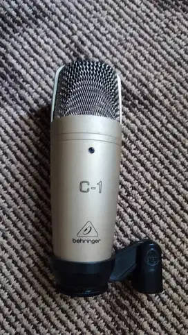 Microphone condenser Behringer C1
