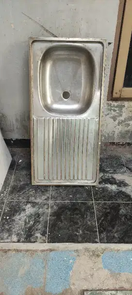 Wastafel Cuci Piring