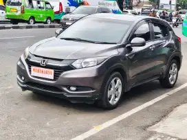 Honda HRV 1.5 E At 2015 Abu-abu Metalik Kredit