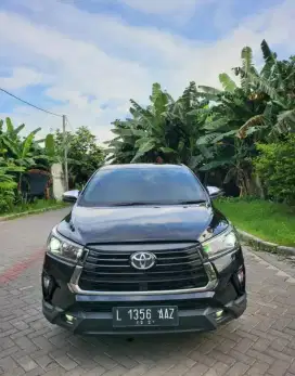 Toyota Kijang Innova 2.4 Venturer Diesel AT 2022