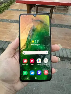 Samsung A70 Hitam 6/128 Eks Resmi SEIN