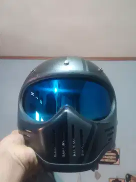 Helm custom m30