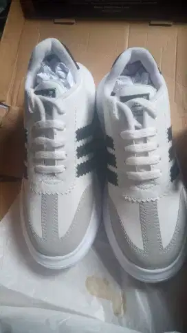 Sepatu keren murah