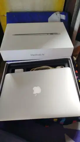 MacBook Air 2014  RAM 8 GB/256 GB - 13 inch