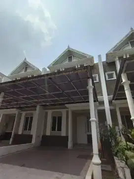 RUMAH BARU 2 LANTAI DI JGC CAKUNG JAKARTA TIMUR