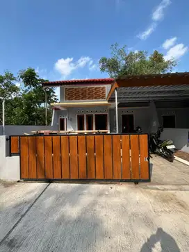 RUMAH BARU CANTIK MINIMALIS HARGA SUPER EKONOMIS DI NGEMPLAK