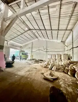 gudang  luas eket summmarecon Bekasi dan tol barati