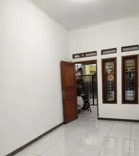Jual Cepat Rumah TCI Taman Cibaduyut Indah - Baru Renov