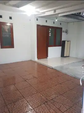 DiJual Rumah Siap Huni di PURI INDAH ASRI tengah kota Sidoarjo