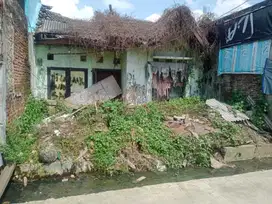 Dijual Rumah Bahan buat bangun ulang