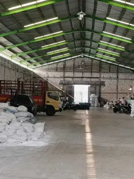 DIJUAL GUDANG BOBOH MENGANTI SIAP PAKAI