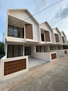 DIJUAL RUMAH CLUSTER SIAP HUNI 2 LANTAI DP 0 % JATISARI JATIASIH