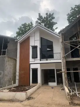 Rumah 2 Lantai 3 Kt 2 Km View Danau Lakeside Legalitas SHM !