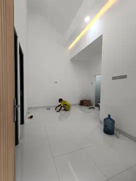 Dijual Rumah Lokasi Strategis Nempel GDC