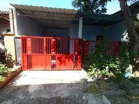 Di jual perum babatan junwangi depan pondok pesantren  Al amanah