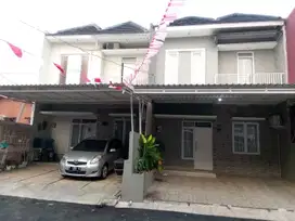 ekslusif rumah cantik dua lantai paling dicari harga termurah sejagat