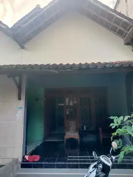 DIJUAL MURAH RUMAH DEKAT RS HERMINA MADIUN
